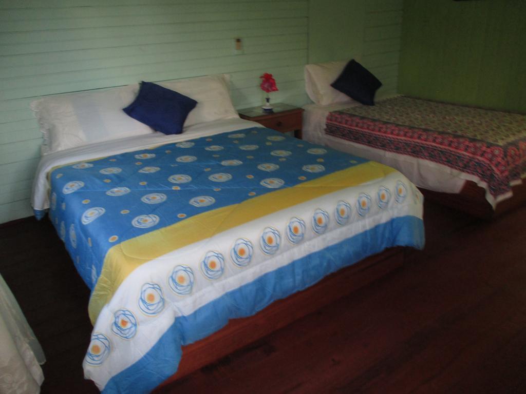 Hotel Flemming Tree Providencia Island Exterior foto