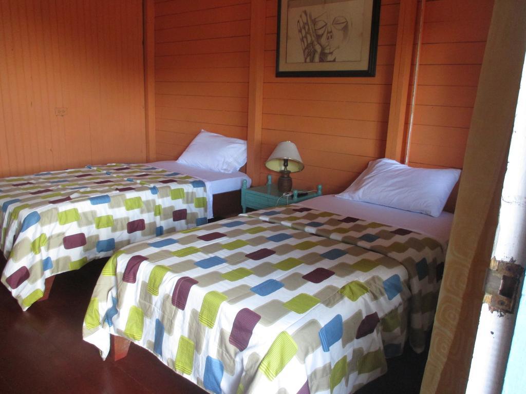 Hotel Flemming Tree Providencia Island Exterior foto