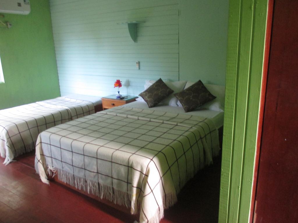 Hotel Flemming Tree Providencia Island Exterior foto